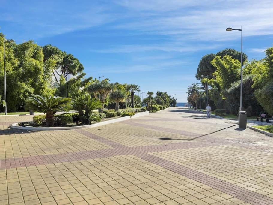 2 Bdr Next To The In Puerto Banus Apartment