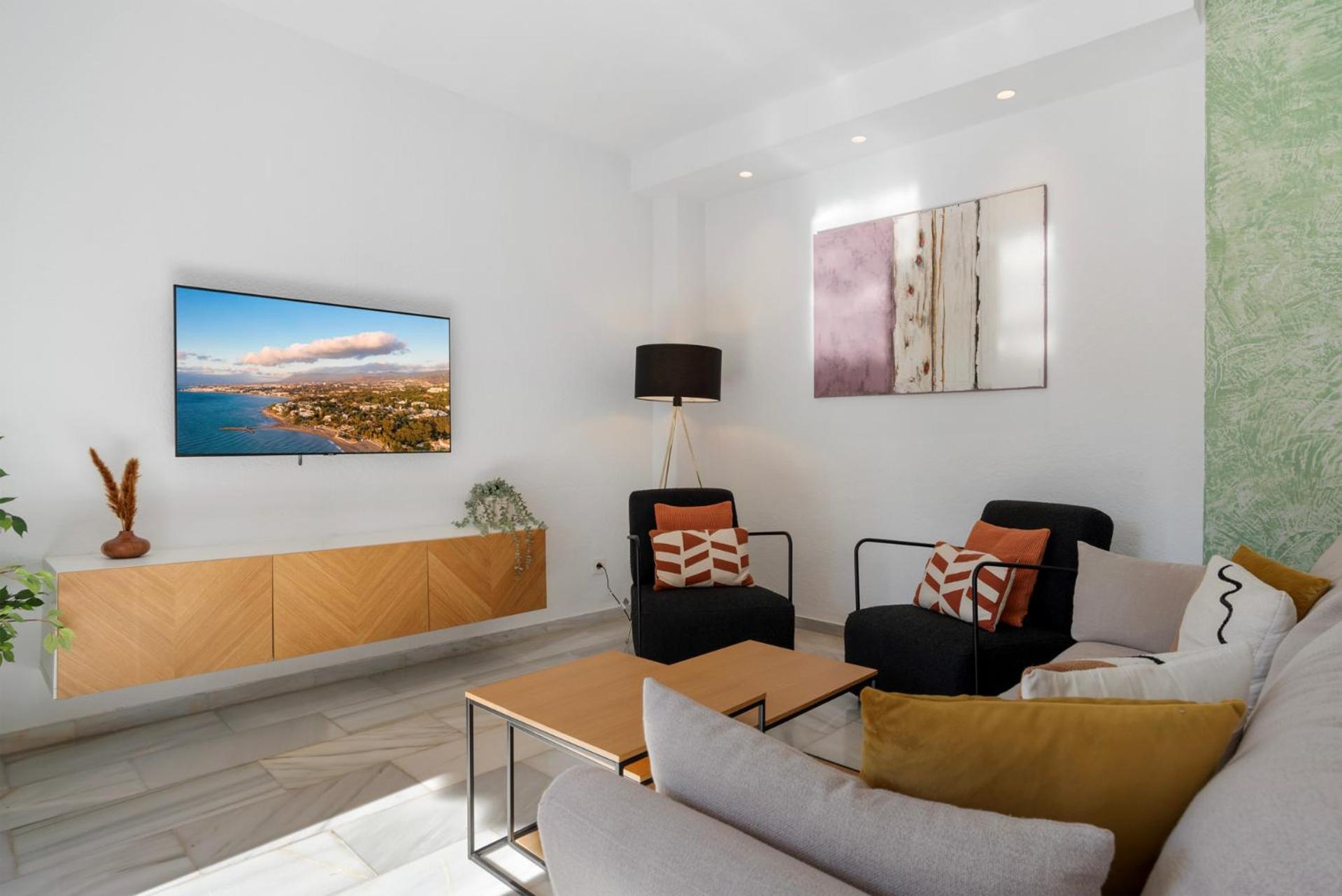 2 Bdr Next To The In Puerto Banus Apartment Marbella